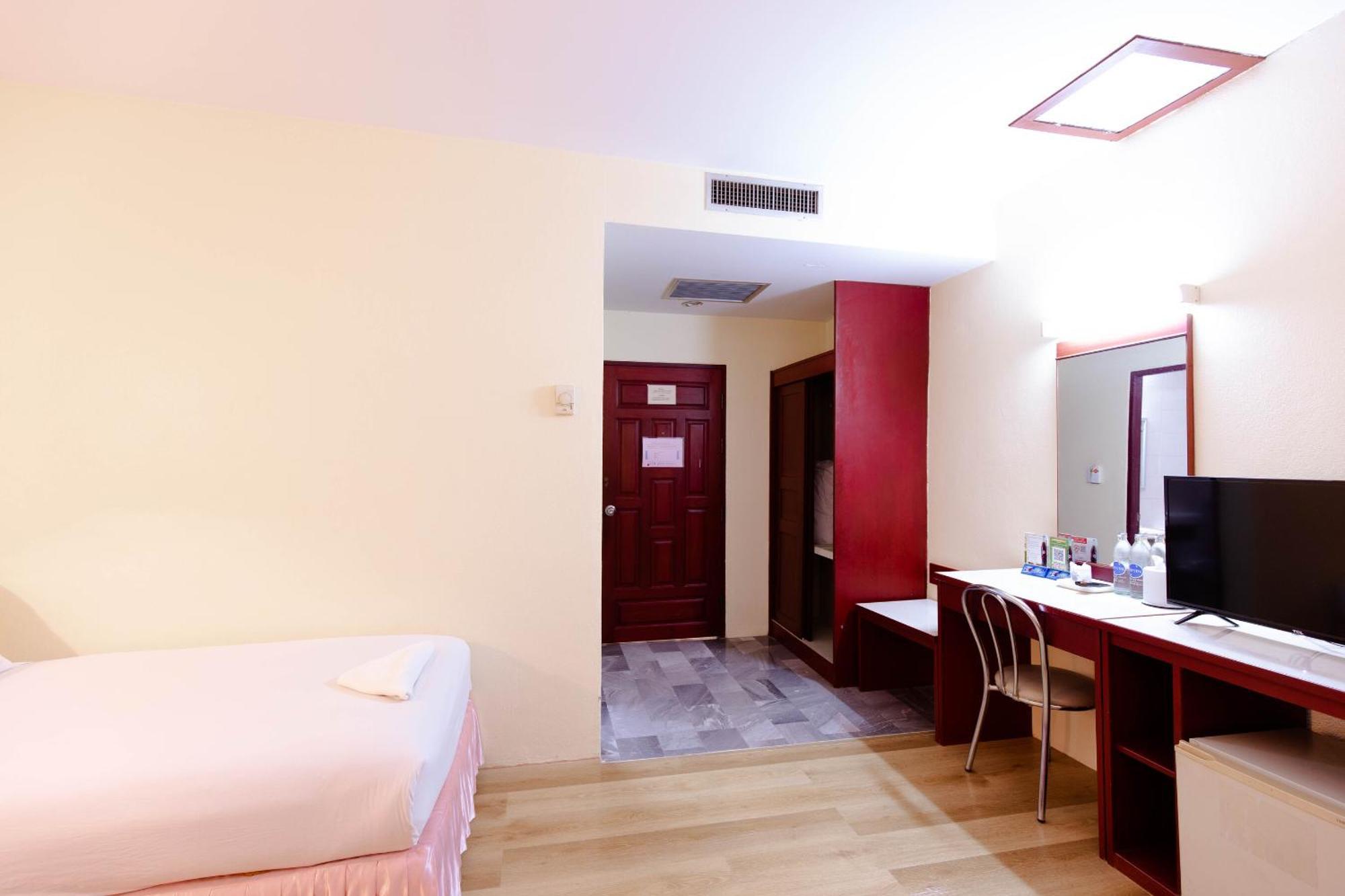 Chumphon Palace Hotel Εξωτερικό φωτογραφία
