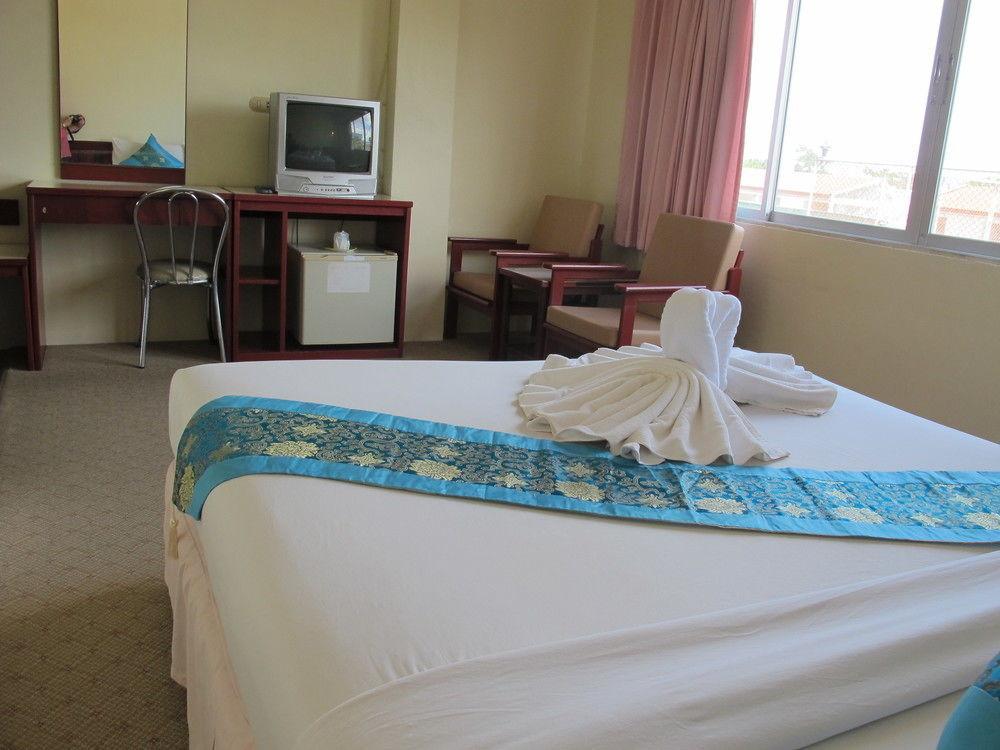 Chumphon Palace Hotel Εξωτερικό φωτογραφία