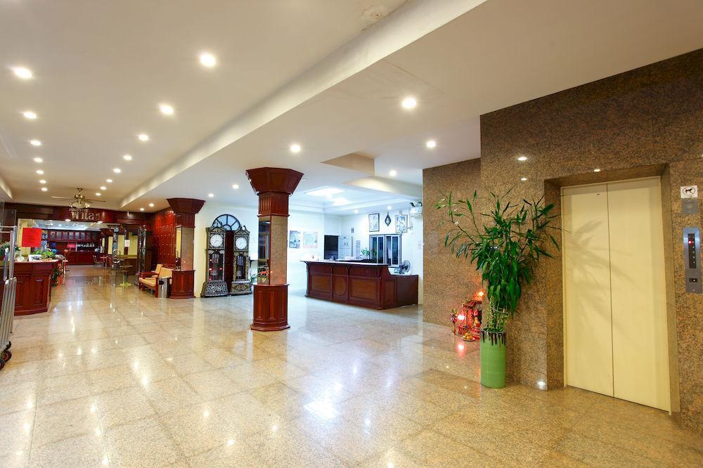 Chumphon Palace Hotel Εξωτερικό φωτογραφία